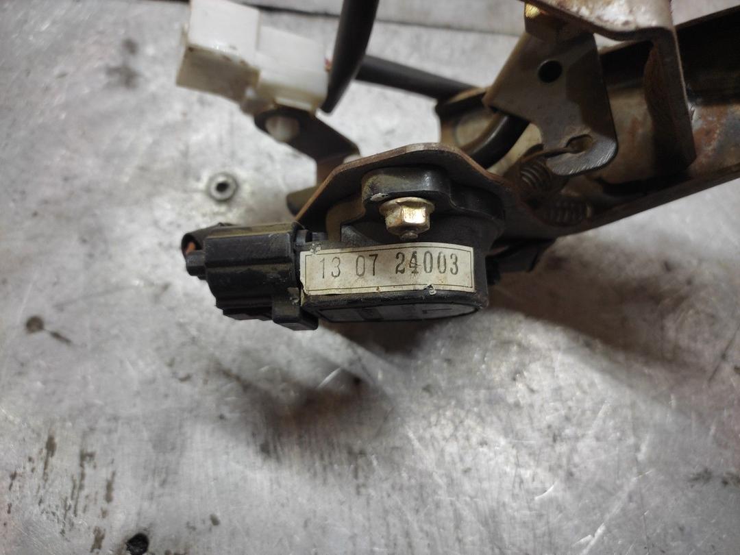 Педаль газа 99ROA4 Mazda Premacy купить