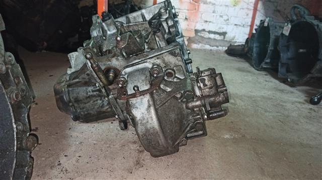 КПП механическая (МКПП) 5-ступенчатая 135076 Citroen Xantia купить в магазине запчастей бу