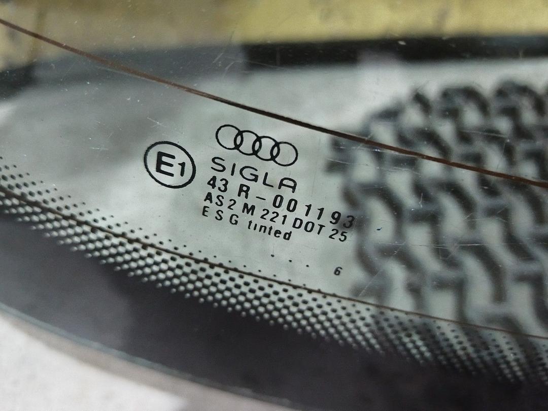 Стекло заднее SROHJG Audi A4 купить