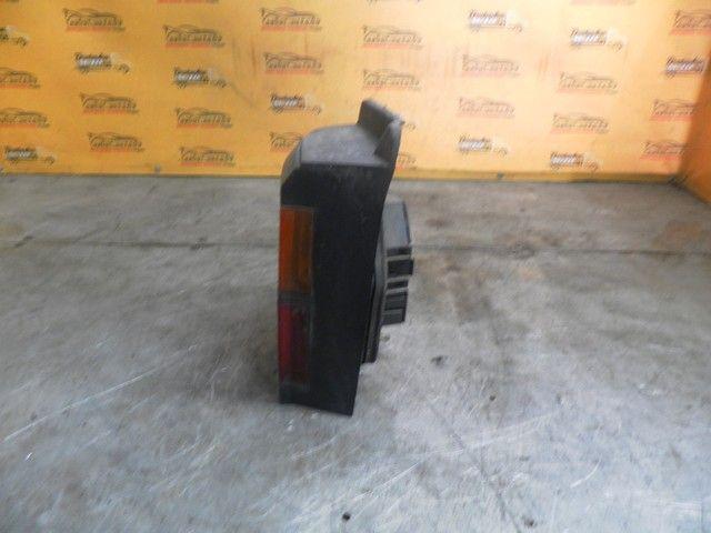 Фонарь задний левый 98XX5D Volkswagen Passat купить в магазине запчастей бу