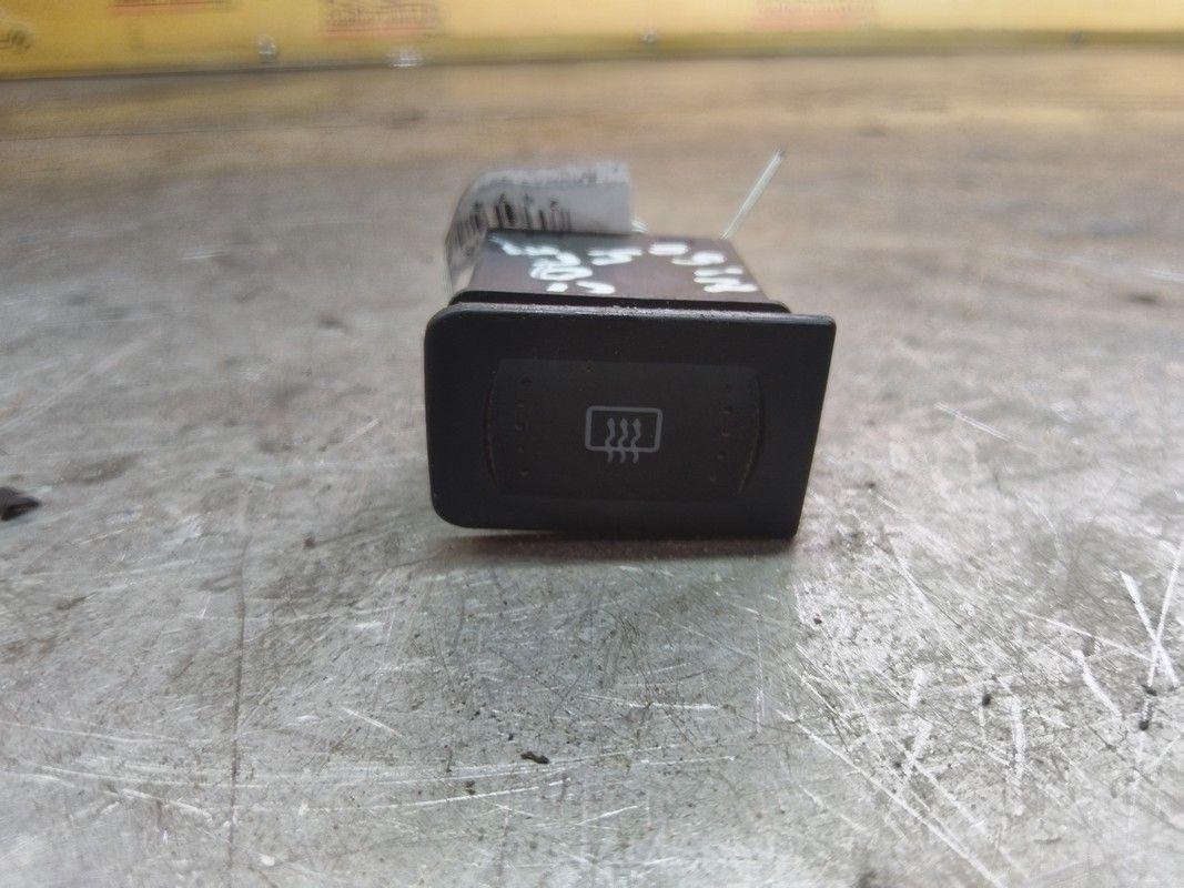 Кнопка подогрева заднего стекла KBT31X Volkswagen Golf - Фото 2