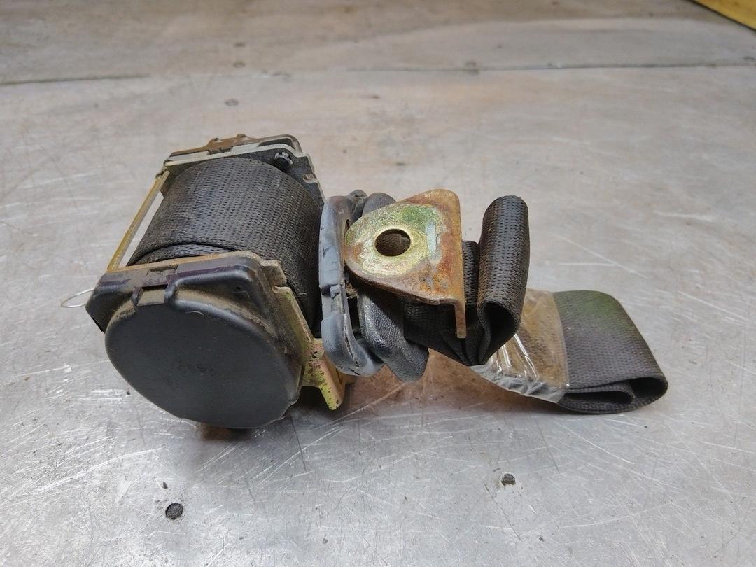 Ремень безопасности задний левый HZ9C4F Opel Vectra - Фото 2