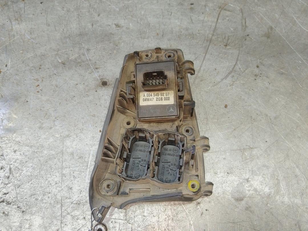 Джойстик регулировки зеркал 5677HM Mercedes Sprinter купить