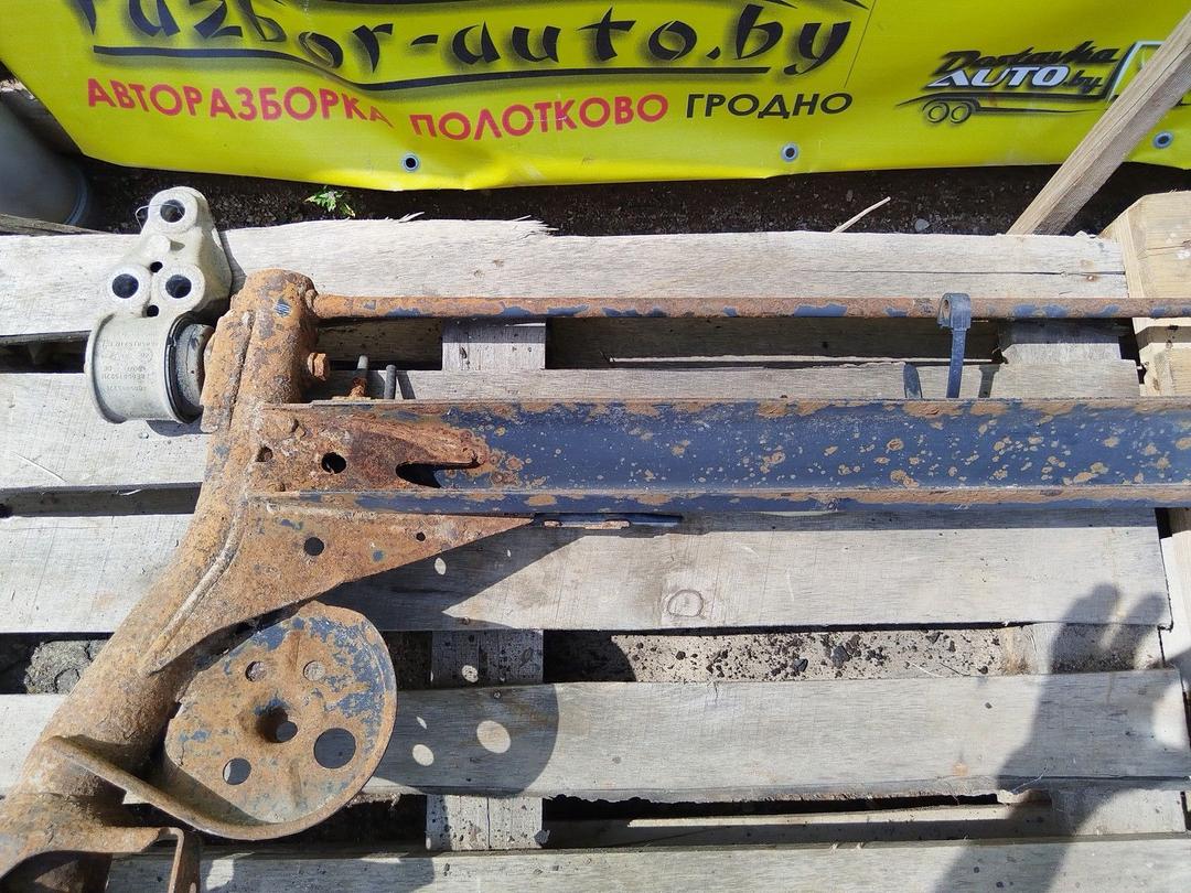 Балка подвески задняя AV3XA9 Volkswagen Passat undefined