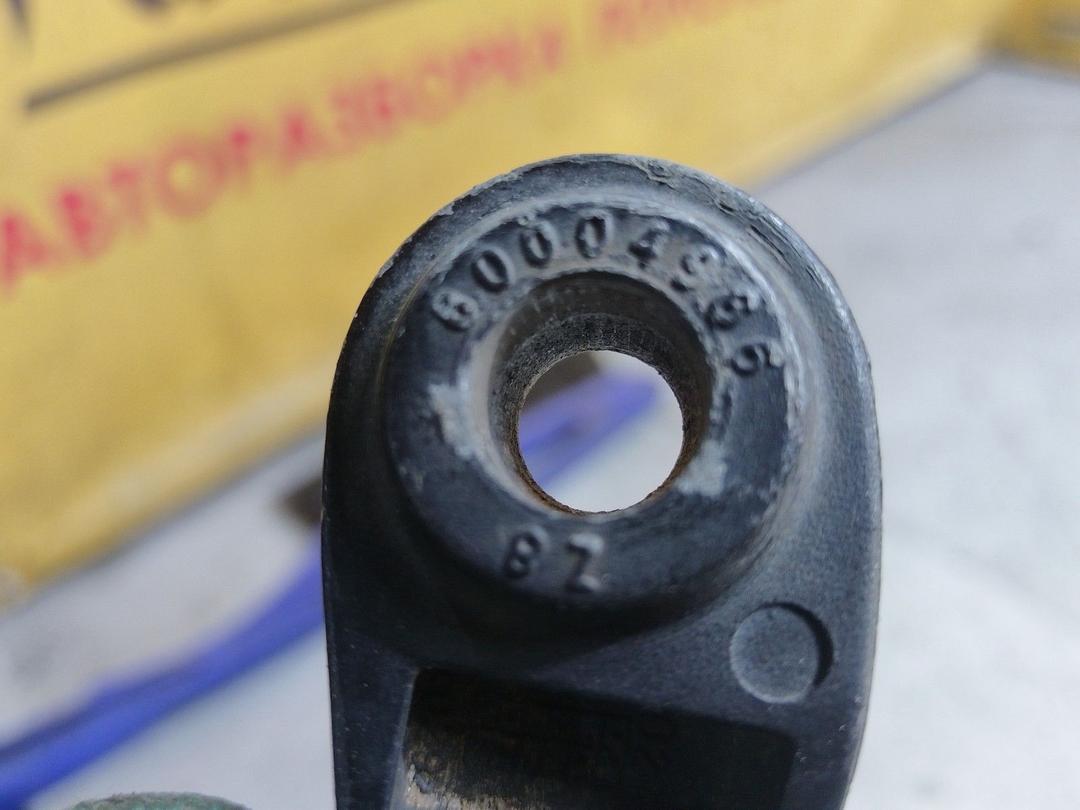 Щеткодержатель (поводок стеклоочистителя, дворник) I9O6I3 Renault Laguna купить в магазине запчастей бу