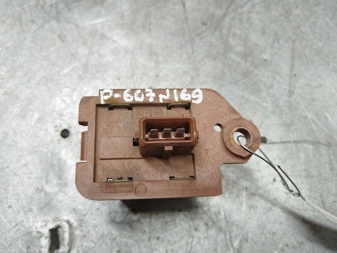 Сопротивление вентилятора охлаждения 4EU8ES Peugeot 607 купить