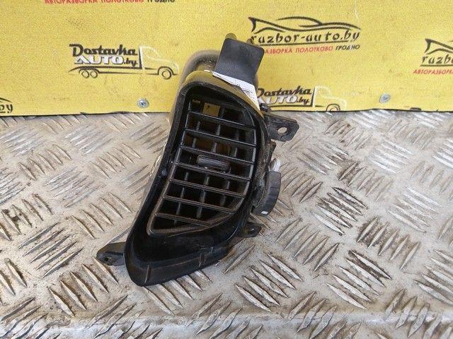 Дефлектор обдува салона 3MRP4B Nissan Almera