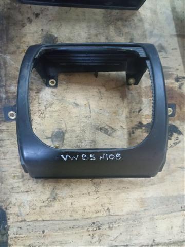 Кожух рулевой колонки 308519 Volkswagen Passat