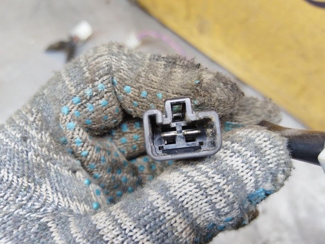 Проводка двери передней левой 8C7GK6 Toyota Avensis Verso undefined