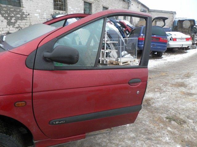 Стекло двери передней левой UJVY61 Renault Scenic