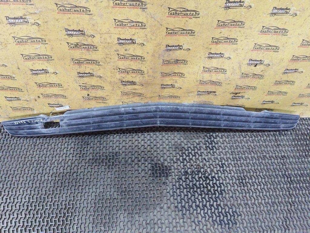 Заглушка (решетка) в бампер передний NUVMA6 Audi 100 - Фото 1