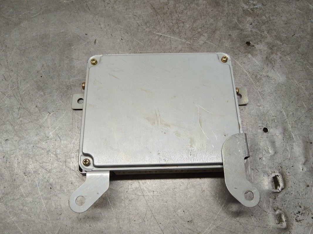 Блок управления двигателем 82LY2U Mazda Premacy - Фото 3