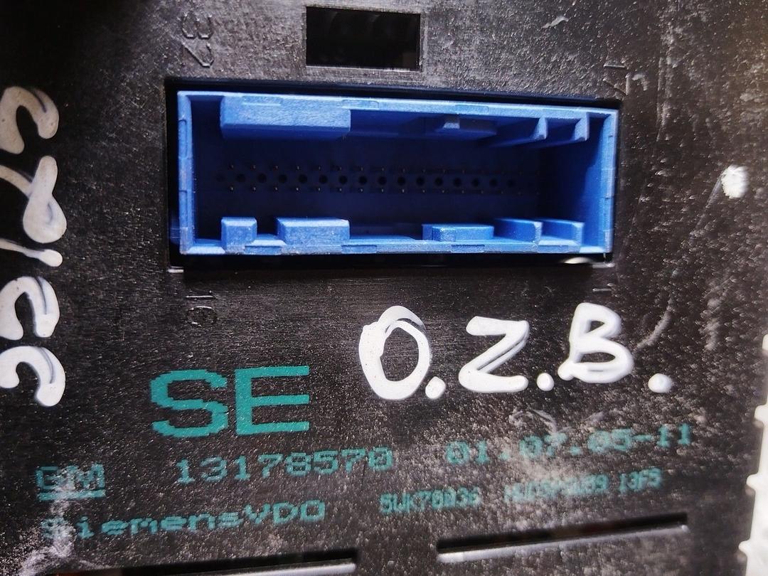 Дисплей 12HYV3 Opel Zafira купить с доставкой