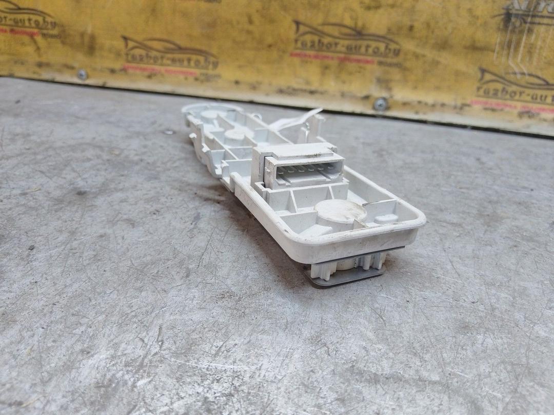 Панель (плата) фонаря заднего левого ZRC9S2 Audi A4 купить в магазине запчастей бу