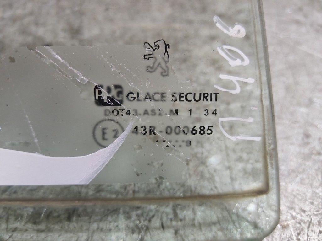 Стекло двери задней правой XGLUWN Peugeot 406 - Фото 2