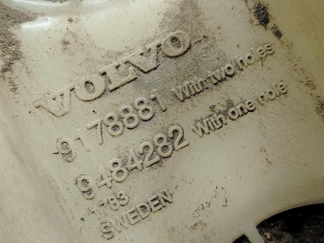 Бачок омывателя 6DBI5T Volvo S80 - Фото 6