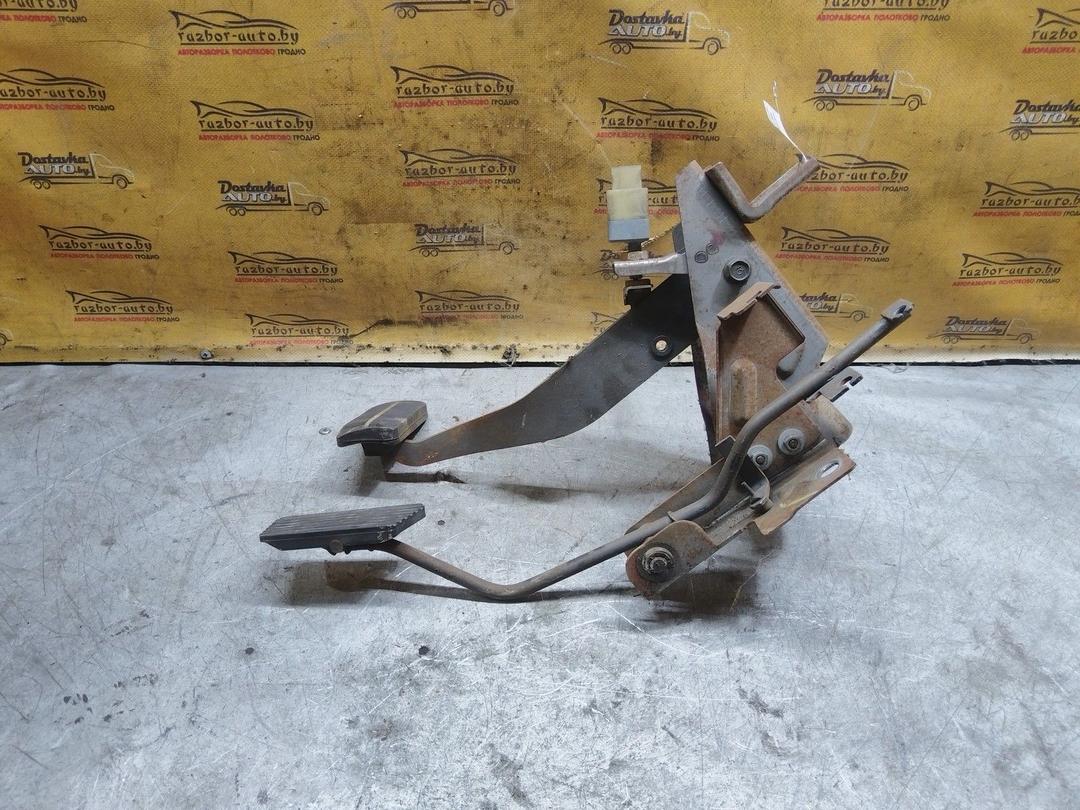 Узел педальный (блок педалей) Z36RNG Daewoo Leganza купить