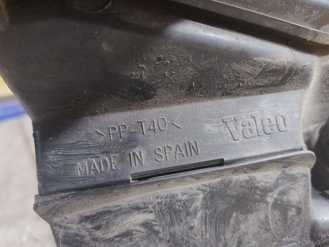 Фара левая Z5T9VS Audi A4 купить с доставкой