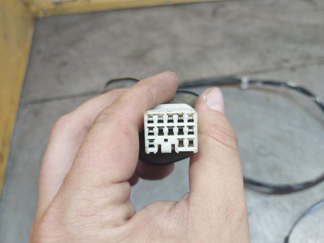 Проводка двери задней правой CU65GA Toyota Avensis Verso купить с доставкой