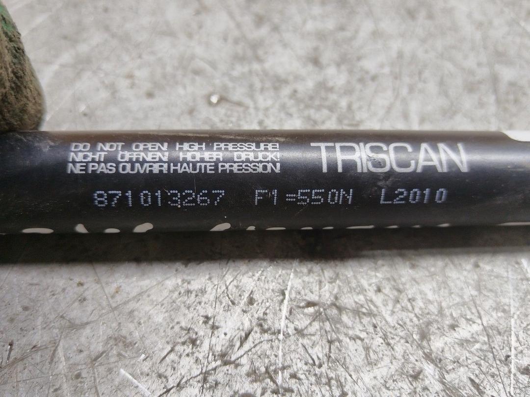 Амортизатор крышки багажника (3-5 двери) 0H239I Toyota Avensis купить на авторазборке