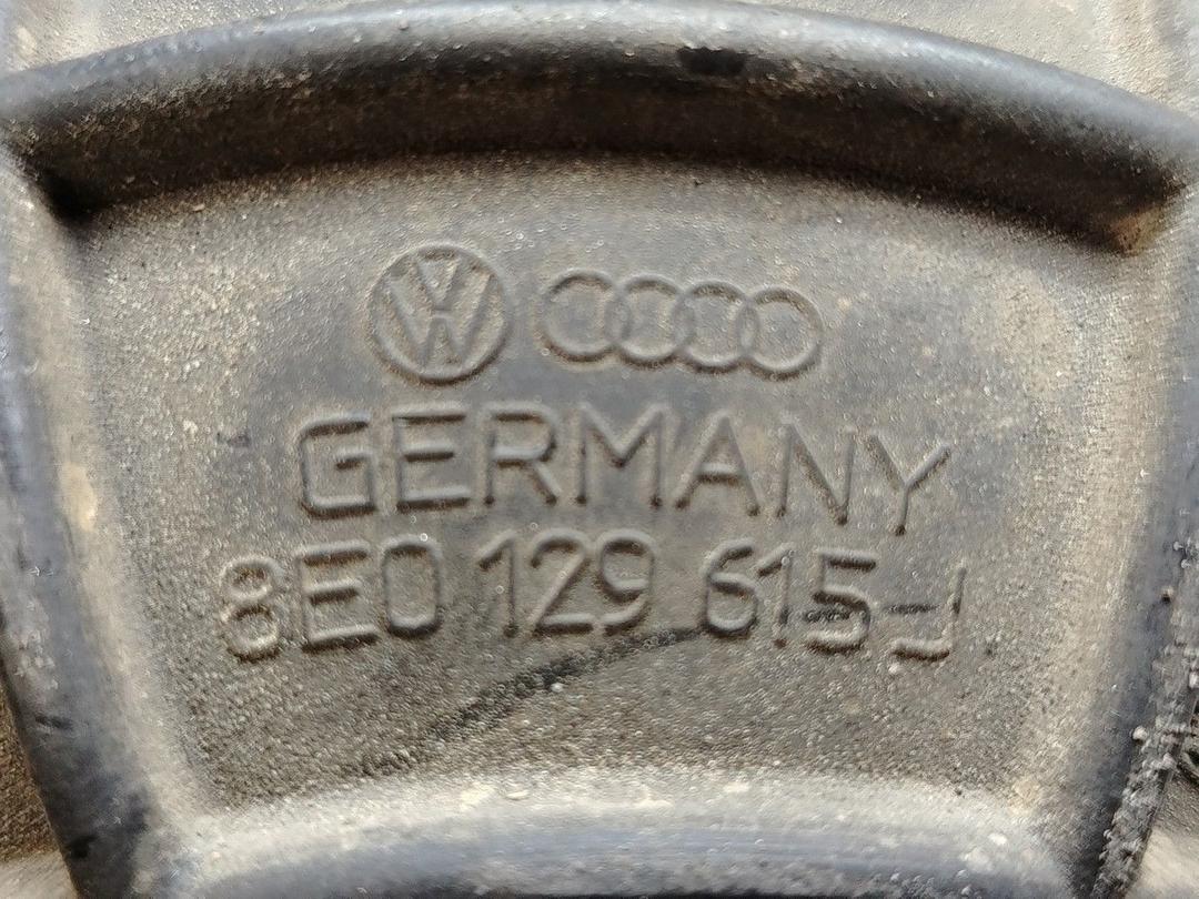 Патрубок воздушного фильтра QXT4F8 Audi A4 - Фото 4