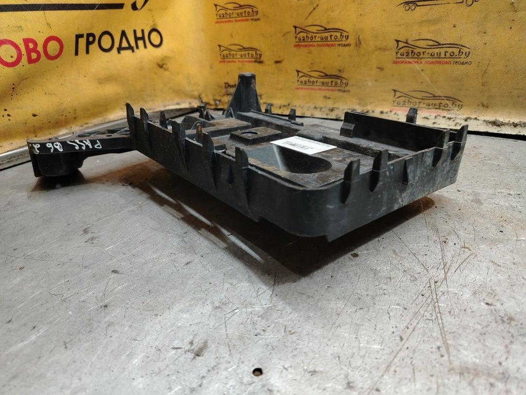 Полка аккумулятора EBNRQ7 Volkswagen Passat - Фото 3