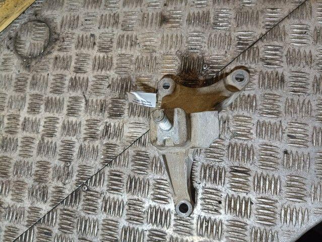 Кронштейн КПП U8GL9U Ford Focus купить с доставкой