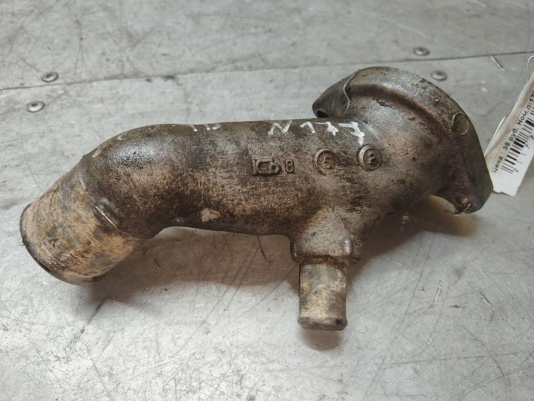 Корпус термостата 64KCB8 Toyota Avensis - Фото 3