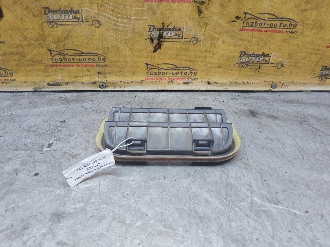 Решетка вентиляции кузова QNNABM Volvo S40