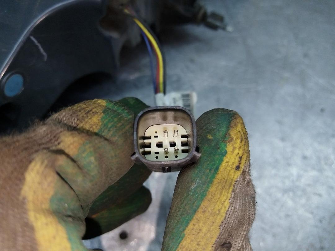 Фонарь задний правый BXKZM5 Ford Fusion купить на авторазборке