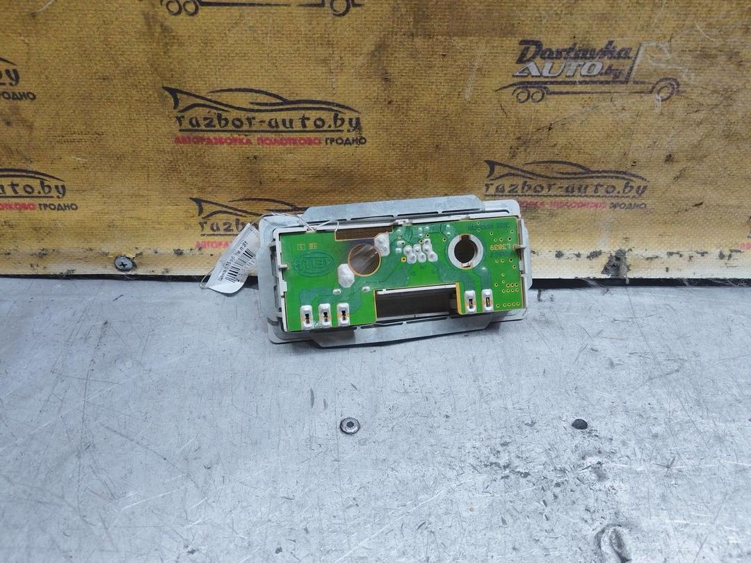 Фонарь салона (плафон) 7BH4WK Volkswagen Sharan купить