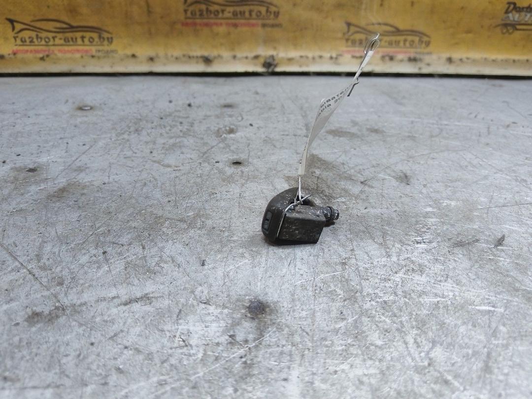 Форсунка омывателя 39T557 Skoda Fabia купить
