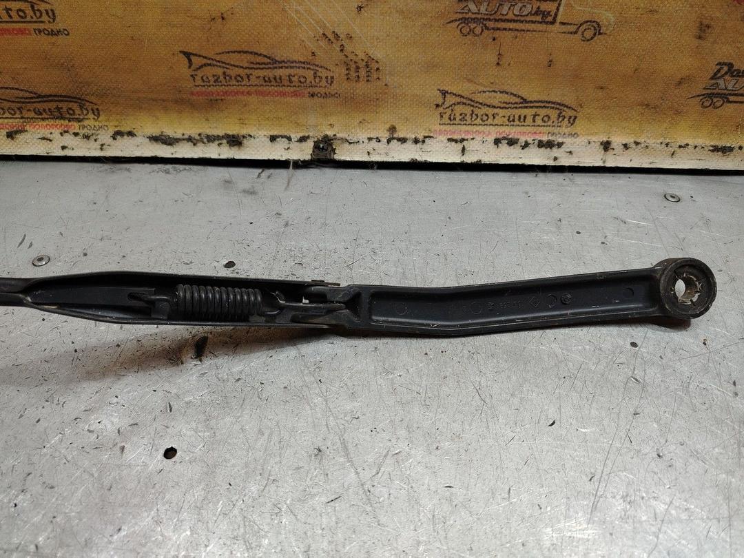 Щеткодержатель (поводок стеклоочистителя, дворник) JG9E31 Nissan Primera - Фото 3