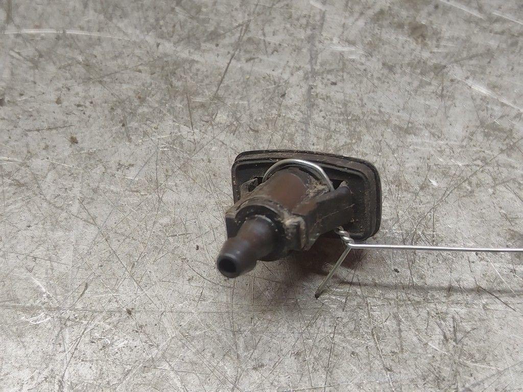 Форсунка омывателя заднего стекла 20PP34 Toyota Corolla Verso купить