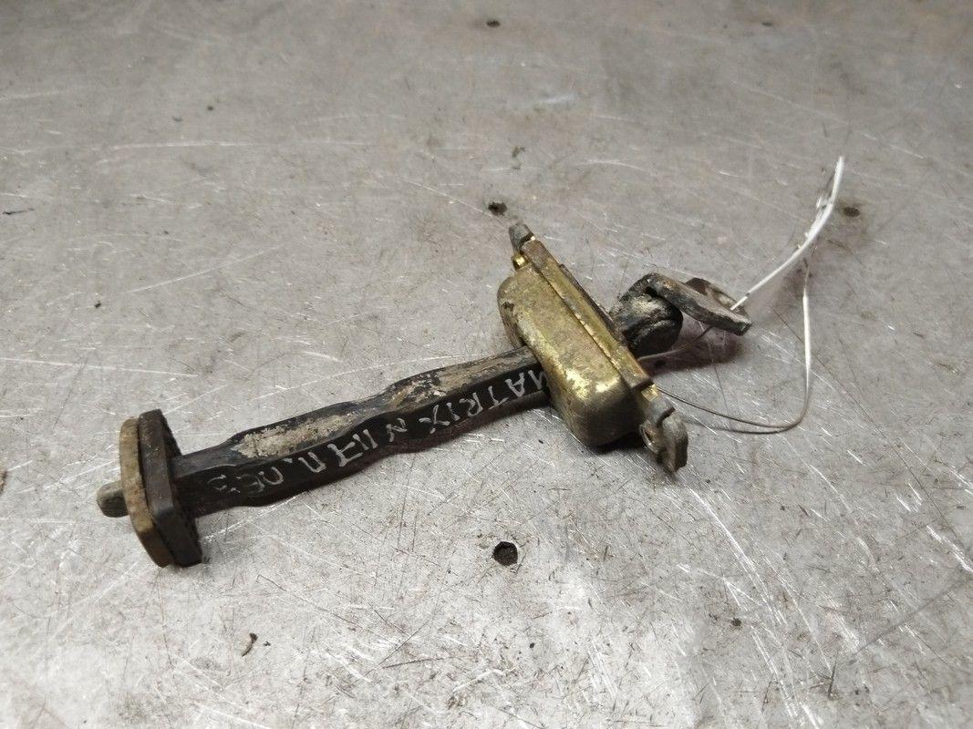 Ограничитель открывания двери передней T0AHMK Hyundai Matrix купить