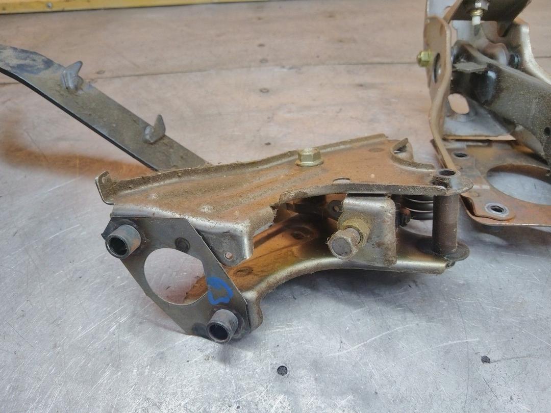 Узел педальный (блок педалей) IJRGBS Toyota Corolla купить на авторазборке