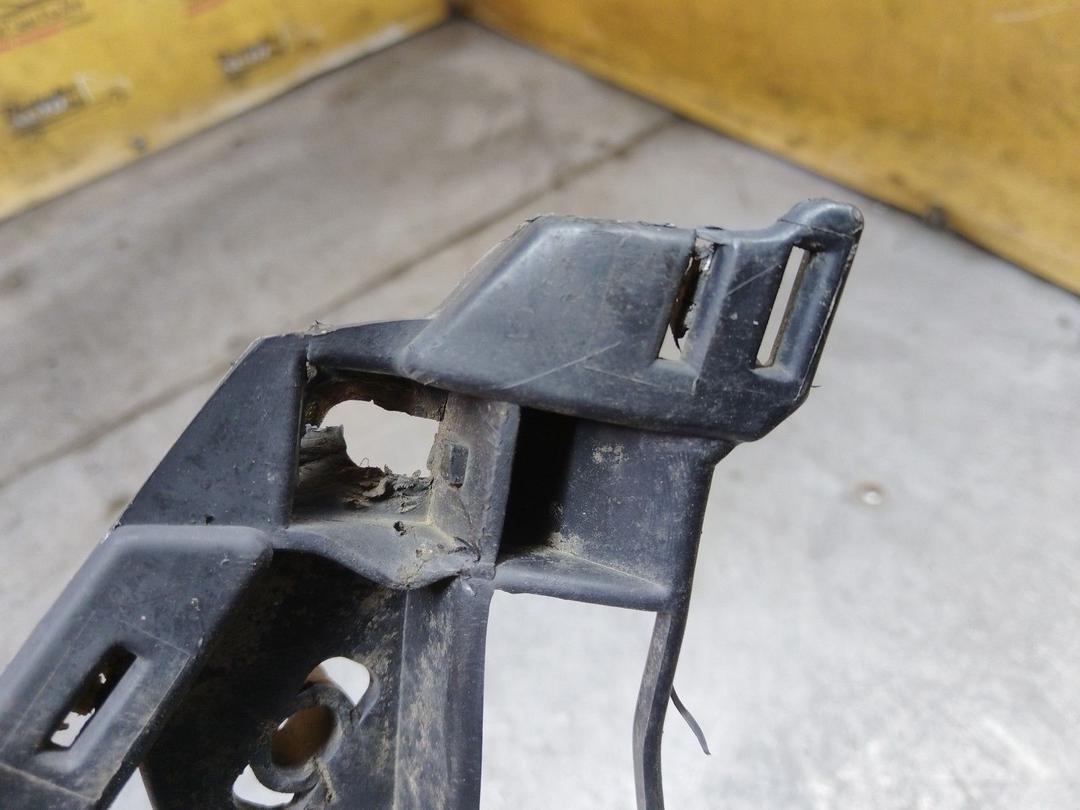 Кронштейн крепления бампера заднего ILZ25A Opel Vectra - Фото 2