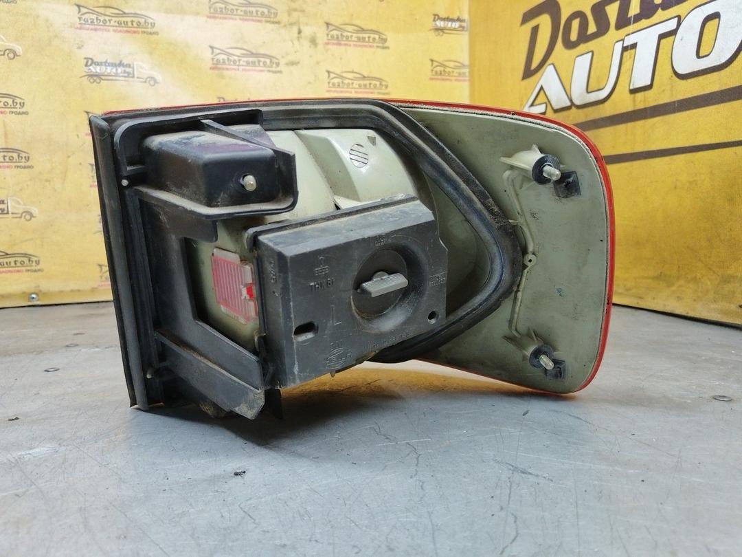 Фонарь задний левый 9U825Y Audi 100 купить в магазине запчастей бу