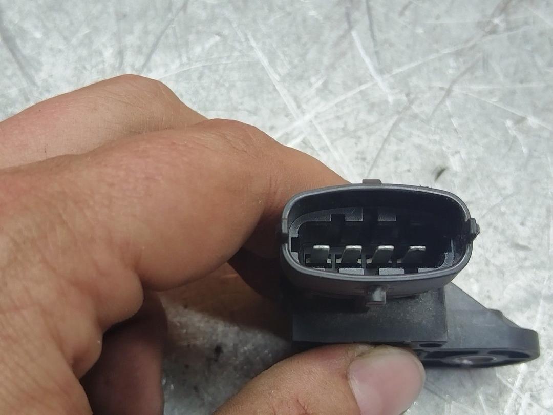 Расходомер воздуха 5B21C7 Ford Fusion купить на авторазборке