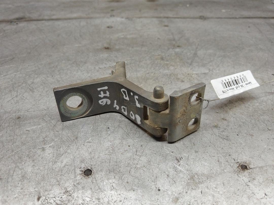 Петля двери задней левой JA6A28 Audi 80 - Фото 1