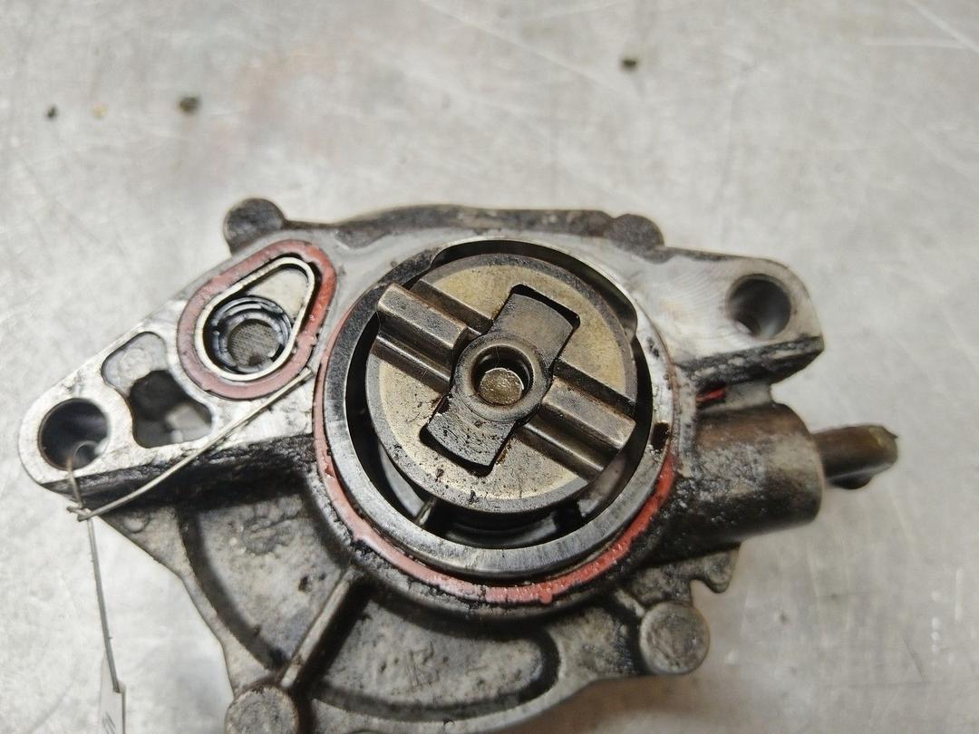 Насос вакуумный 9NRP58 Citroen C3 купить на авторазборке