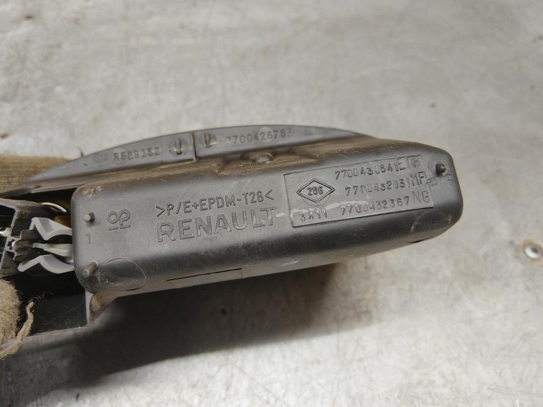 Пепельница YJW5X2 Renault Scenic RX4 купить в магазине запчастей бу