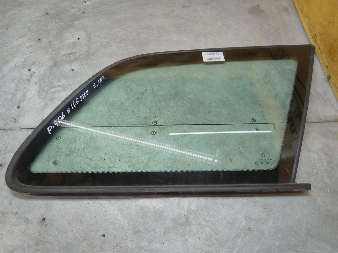 Стекло кузовное боковое правое 32ENTZ Peugeot 406 - Фото 1