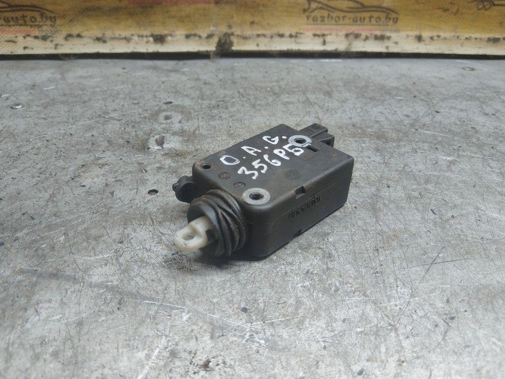 Активатор замка багажника 6KHMCG Opel Astra - Фото 2