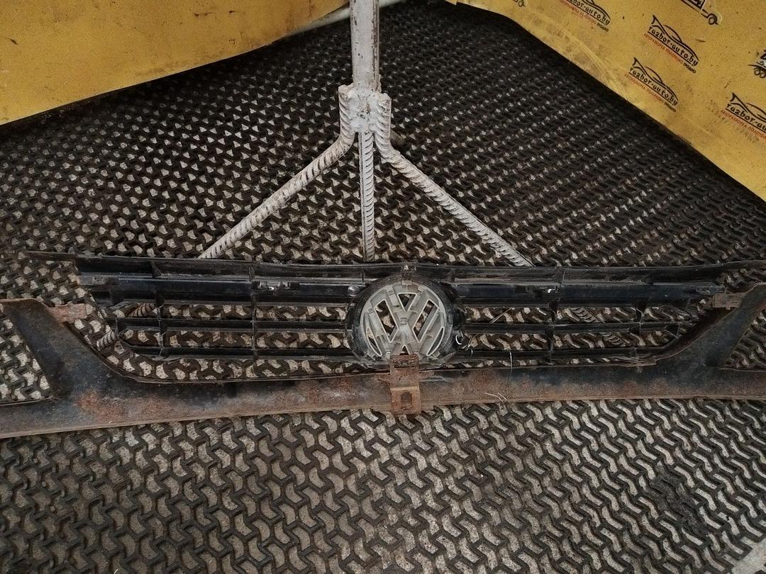 Решетка радиатора HTQ9RG Volkswagen Passat - Фото 13