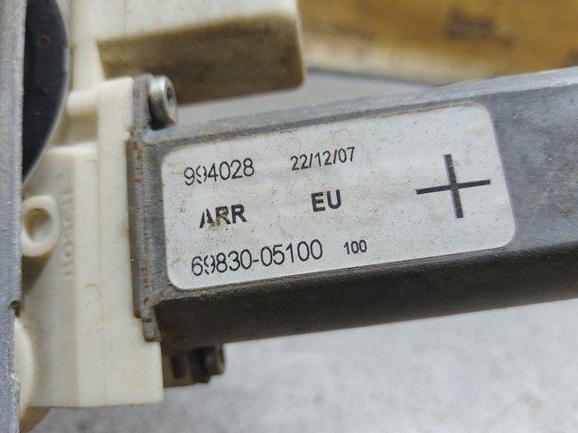 Стеклоподъемник электрический задний правый UPWKX9 Toyota Avensis купить в магазине запчастей бу