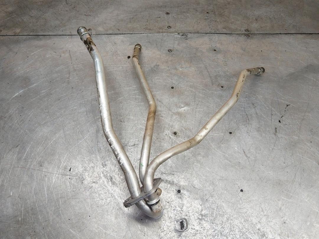 Патрубок отопителя (печки) UXA9SC BMW 5 E39 - Фото 1