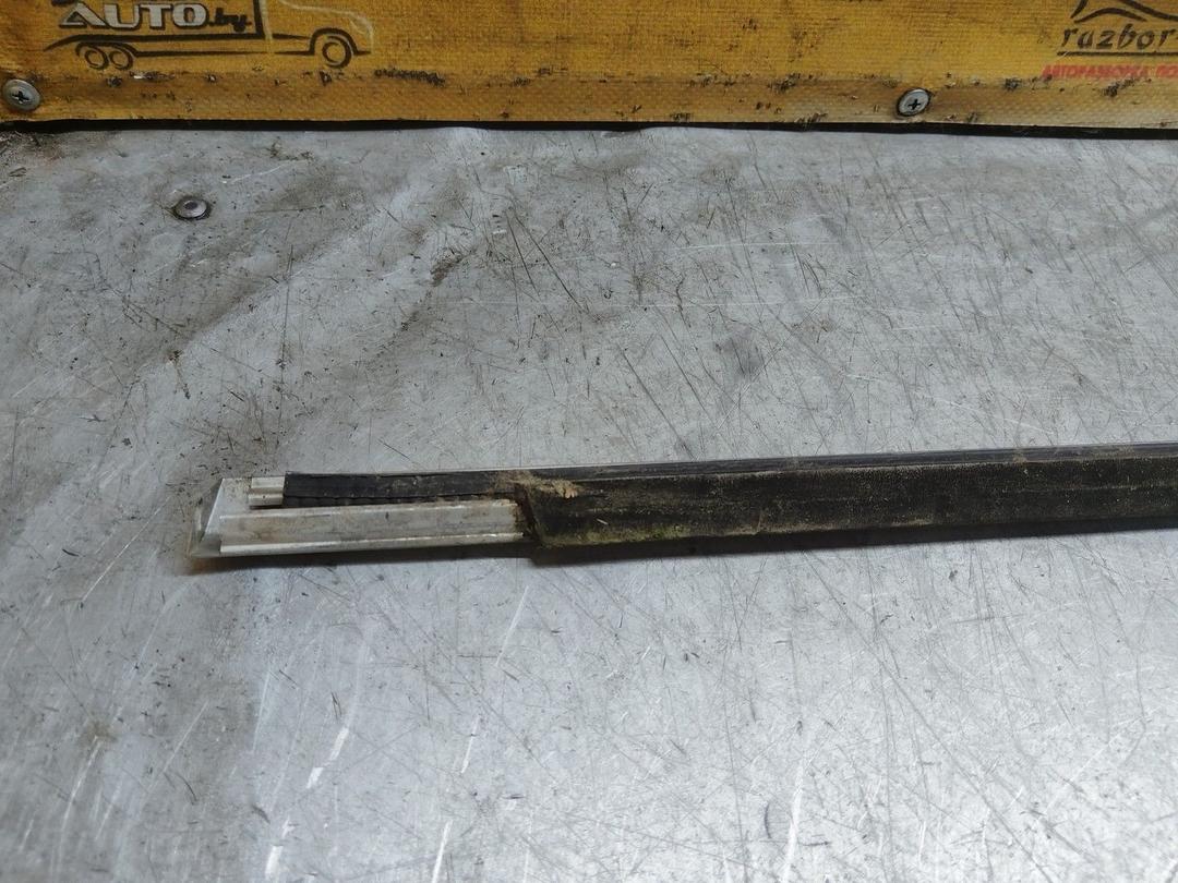 Молдинг стекла двери передней правой наружный 019GPP Peugeot 607 купить в магазине запчастей бу