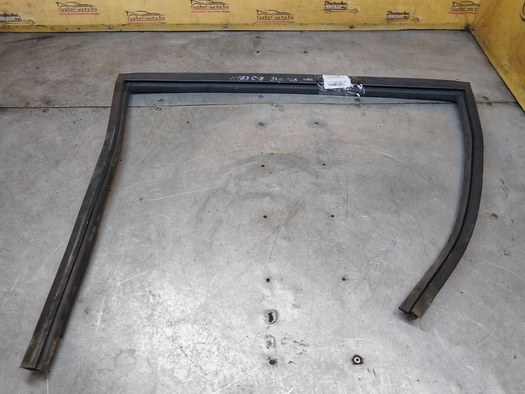 Уплотнитель двери задней левой 2LHXI8 Citroen C8