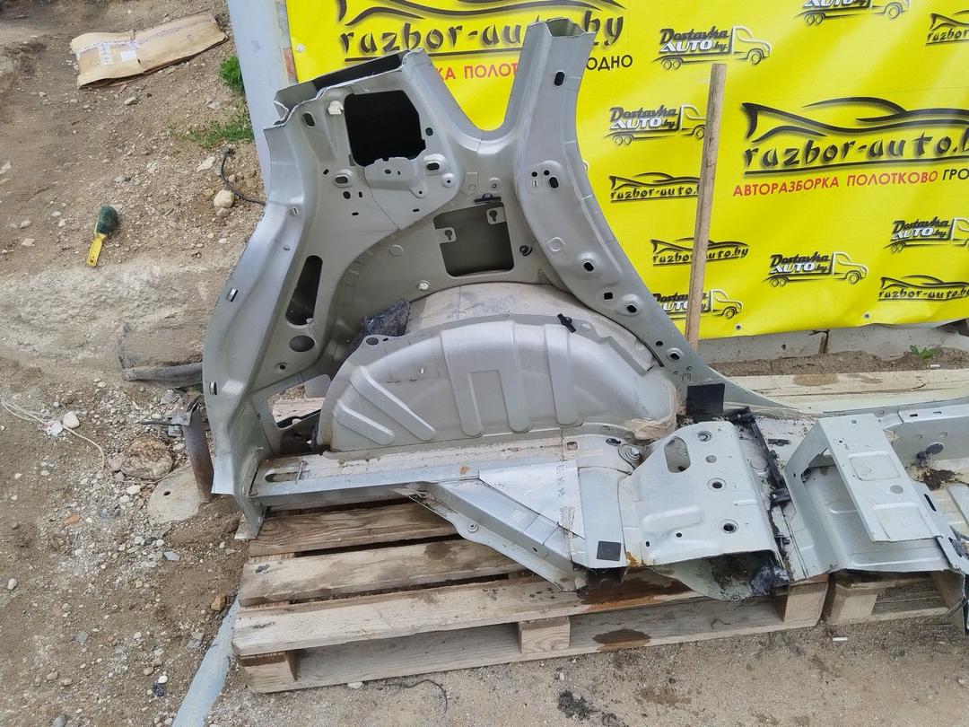 Крыло заднее левое J6S0EO Renault Scenic undefined